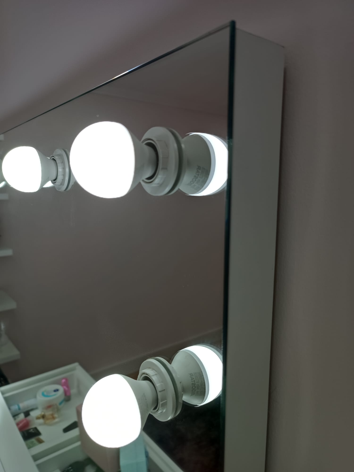 Tocador Hollywood con espejo sin marco